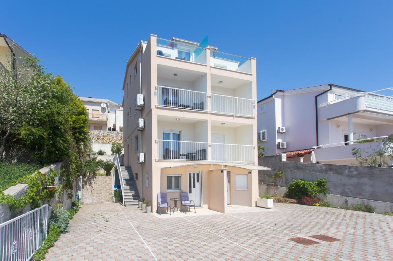 Apartments Bandic - 30 Meters To The Beach Trogir Ngoại thất bức ảnh